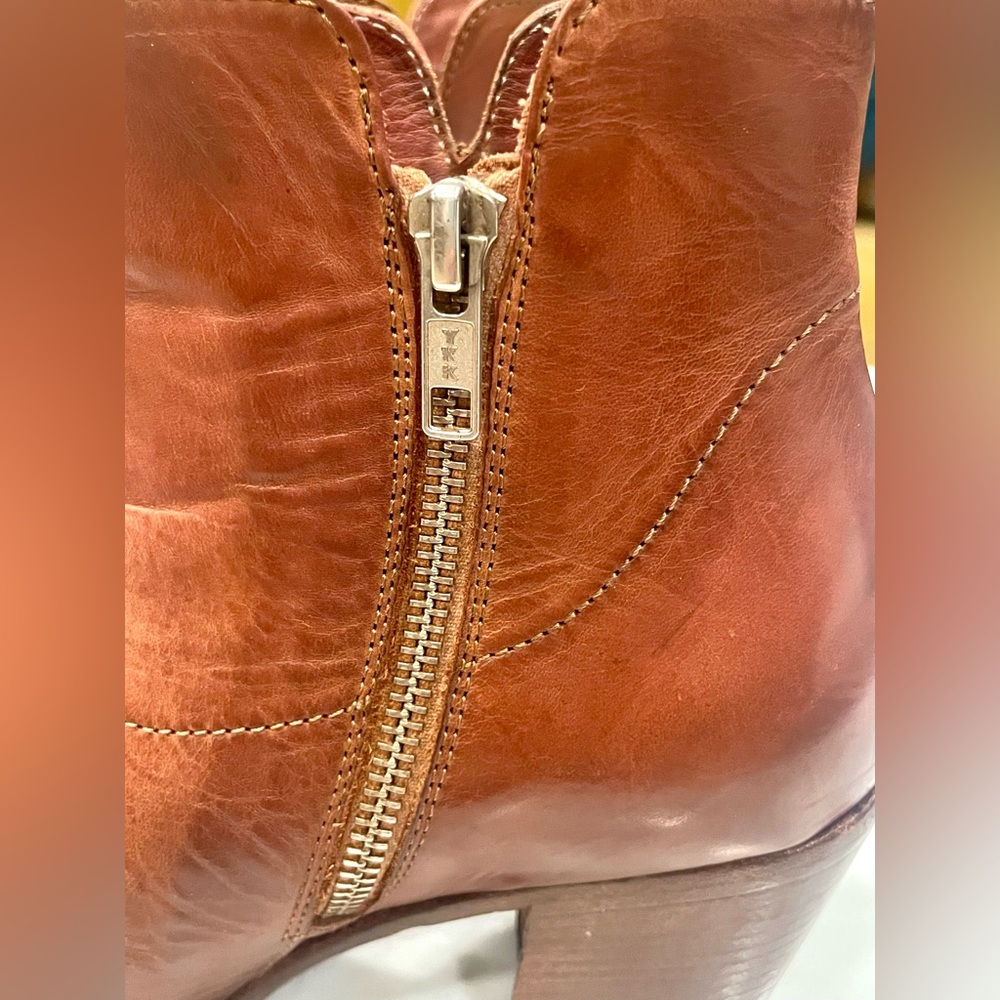 Diva Shoes Firenze Italian Cognac Leather Ankle Boots, zip, 40, EUC - Picture 13 of 16